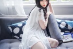 時尚靚妹蕾絲吊帶睡衣性感寫真