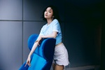 吳宣儀藍色T卹夏日清新甜美寫真