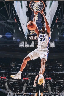 魔兽德怀特霍华德高清手机壁纸