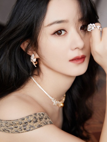 趙麗穎豹紋抹胸洋裝性感寫真