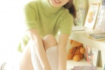 Avocado girl's sultry long legs sexy photo
