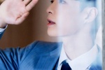 Zhang Yixing's elegant and handsome photo in blue suit