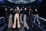 Li Yuchun 2022 New Year's Eve party stage photos