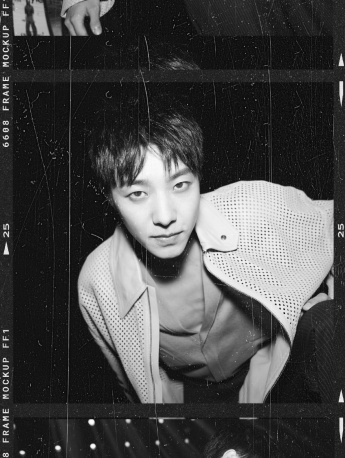 Handsome pictures of Zhang Xinyao at InStyle Annual Idol Ceremony