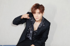 小豬羅誌祥電腦桌麵壁紙