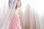 粉紅毛衣美女氣質短髮性感寫真