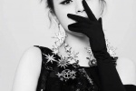 Gillian Chung's dark style sexy photo