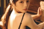鋼琴少女唯美性感吊帶寫真