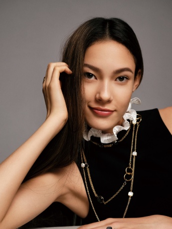 Gu Ailing fashion sexy photo pictures