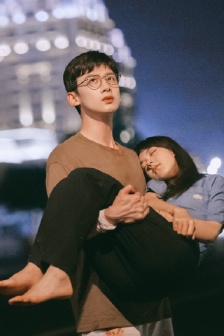 開端男女主情侶風手機壁紙