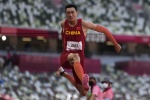 Zhu Yaming wins silver medal in men's triple jump