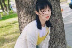 彭小蔣立夏校園風甜美寫真圖片