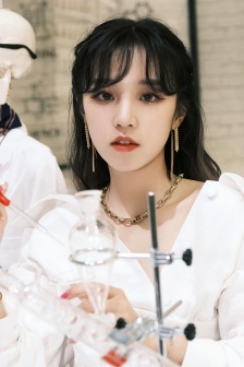 宋雨琦漂亮女明星手机壁纸