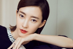 Sexy beauty Queen Likun pictures desktop wallpaper