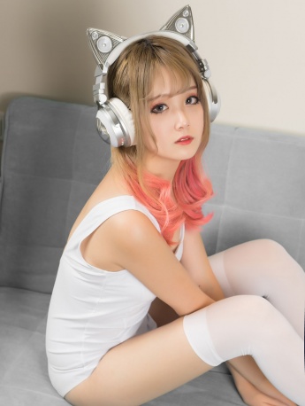 遊戲美女主播白絲美腿嫵媚誘惑寫真