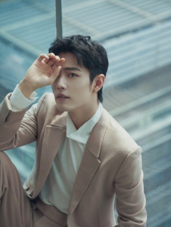 肖戰清朗俊秀帥氣寫真圖片