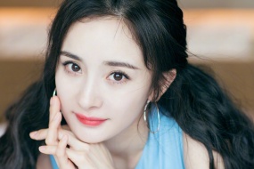 Yang Mi sweet photo computer wallpaper picture