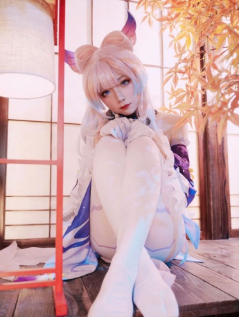 性感美女珊瑚宫心海cos写真