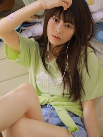 網路美女嫵媚性感撩人寫真照