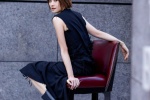 Ma Yili's fashionable autumn photo with exquisite short hair
