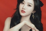 Jing Tian retro Hong Kong style red and black blockbuster sexy photo