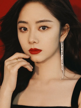 谭松韵黑色长裙端庄大气手机壁纸