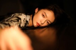 Fu Jing's sexy fashion photos in dim light and shadow