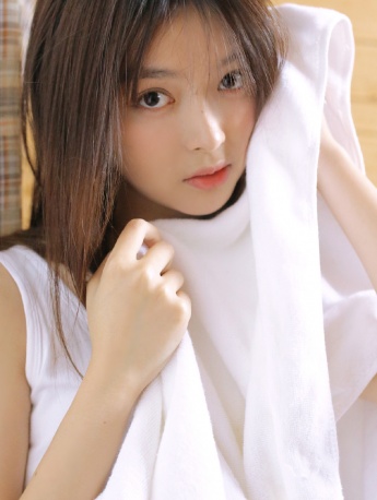 The most beautiful school belle’s soft and sexy private photos