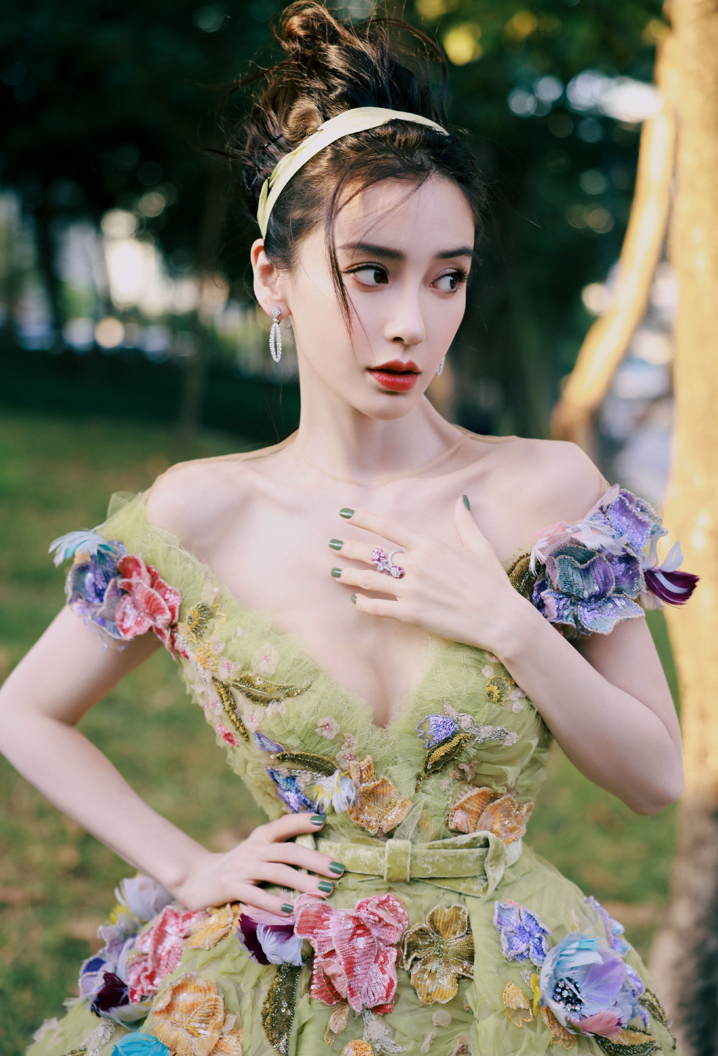 The Beauty Evolution Of Actress Angelababy | Metro.Style
