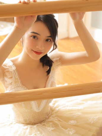 Beautiful photo of dancing beauty wearing a garden