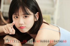 2021年10月井川里予桌面日历壁纸