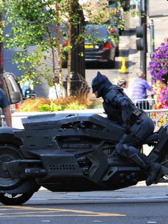 閃電俠大電影曝光全新片場照