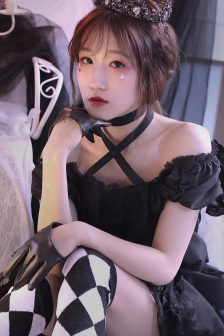 Halloween beauty photo mobile wallpaper