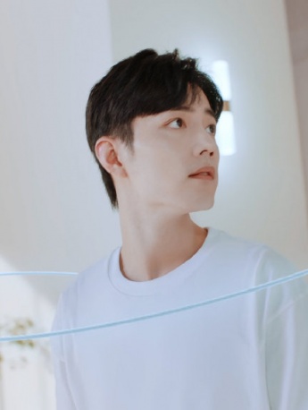 肖戰夢潔品牌代言照圖片