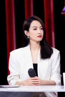 Song Qian Haoyue fashion sexy photo in white suit