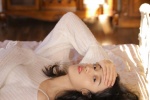 Sexy beauties with fragrant shoulders and eye-catching photos