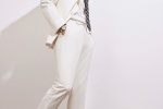 Li Xian handsome photo in white suit