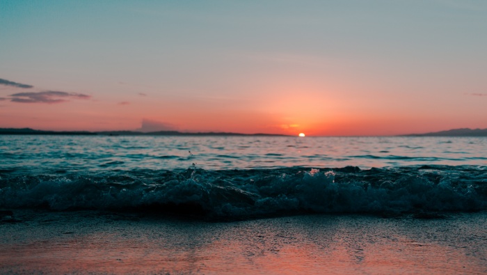 Beautiful seaside sunset scenery desktop wallpaper
