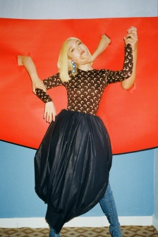 Meng Meiqi's creative retro magazine photo pictures