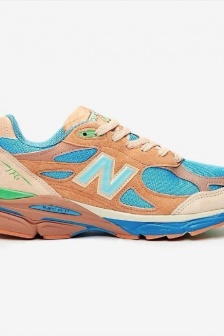 Partial details of NB990V3 collaborative shoes
