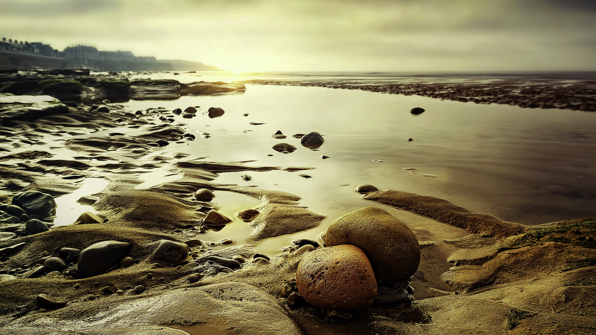 在鹅卵石海滩上的鹅卵石摄影图__自然风景_自然景观_摄影图库_昵图网nipic.com