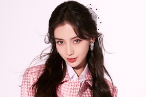 Beautiful angelababy pictures desktop wallpaper