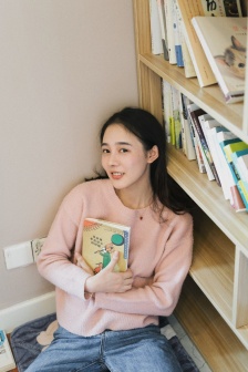 书房美女学生妹娇羞甜美写真