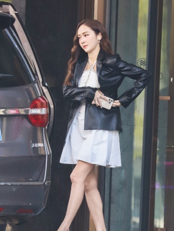 Jessica Jung's 3 work Reuters photo