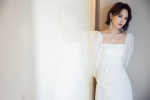 Rainie Yang elegant and sexy photo in white gauze skirt