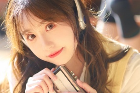 一栗莎子唯美圖片桌麵壁紙