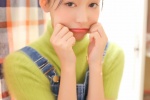 酪梨女孩休閒背帶褲性感迷人寫真