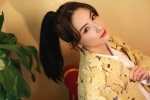 Cecilia Cheung's sexy pictures and photos of light yellow hollow jacket