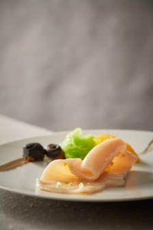 Pictures of trendy restaurants in Beijing with two Michelin stars