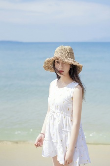 Summer seaside straw hat beauty mobile wallpaper